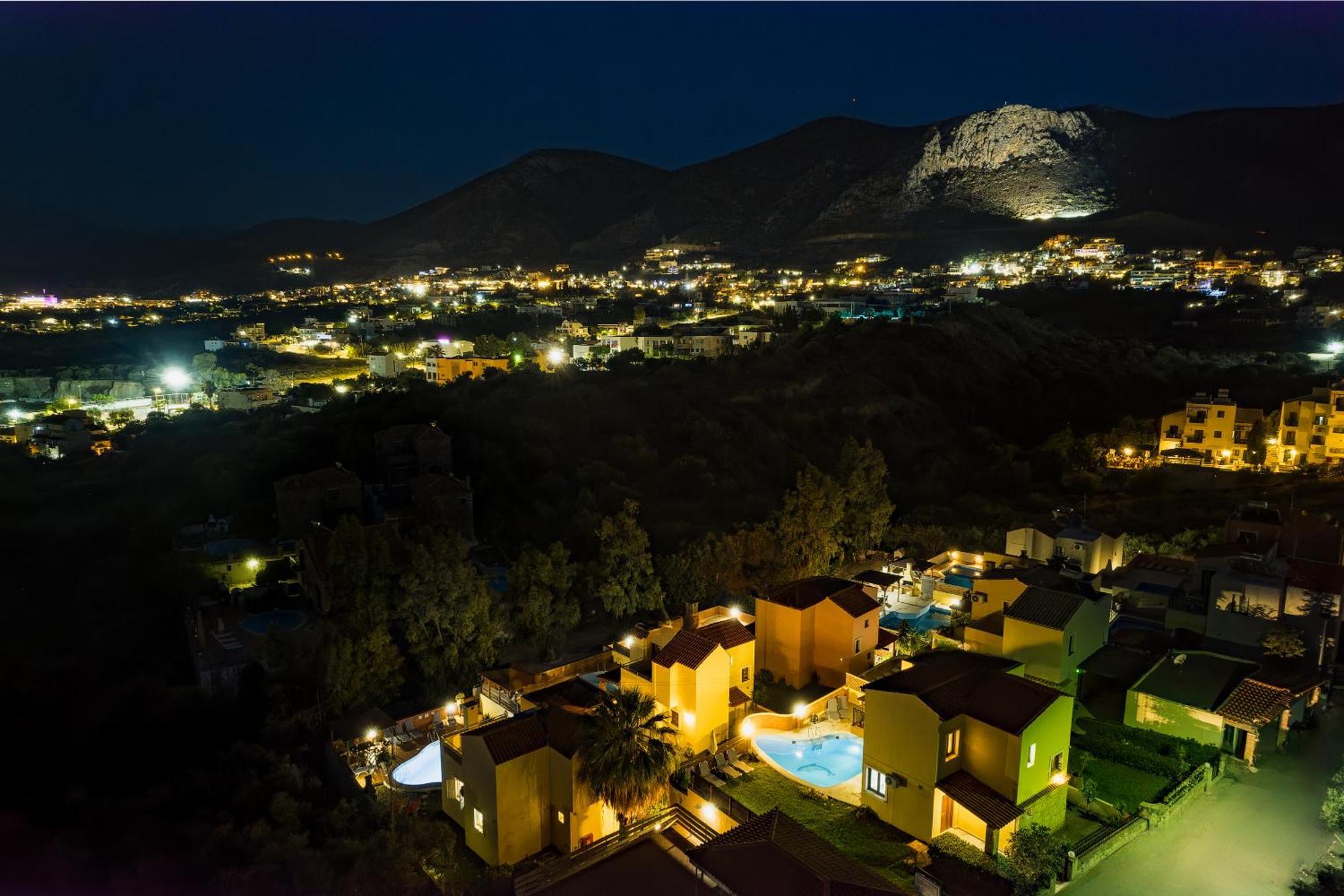 Renia'S Villas ヘルソニソス エクステリア 写真
