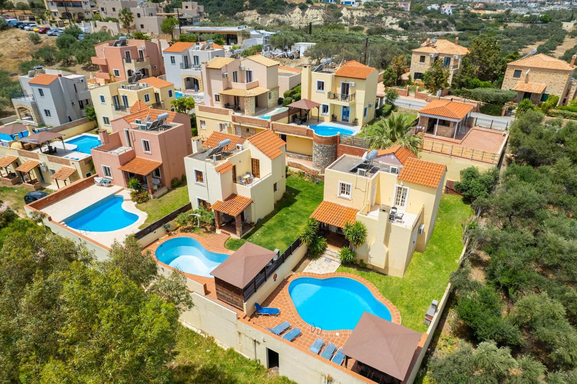 Renia'S Villas ヘルソニソス エクステリア 写真